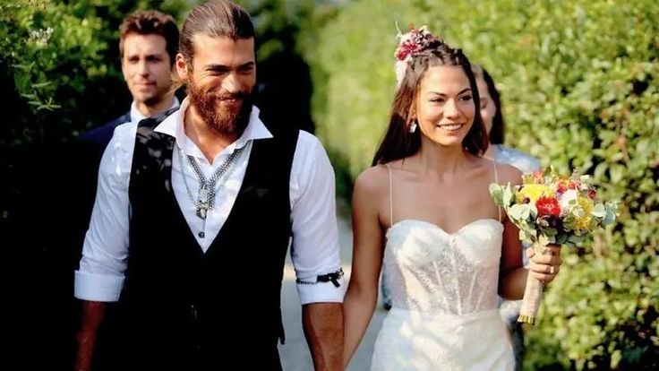 Can Yaman wife